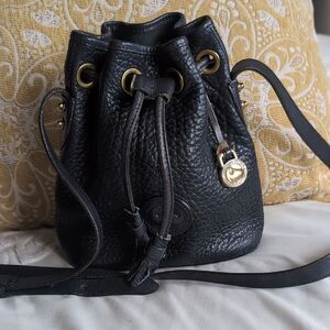 Vintage Classic Navy Blue Dooney & Bourke Drawstring Crossbody Demi Bucket Bag
